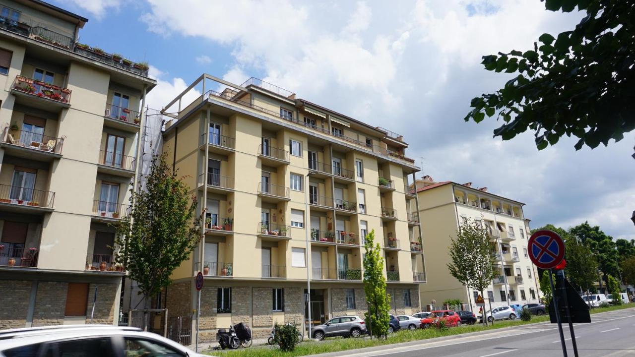 Arno River View Apartment Terraces, Free Parking フィレンツェ エクステリア 写真
