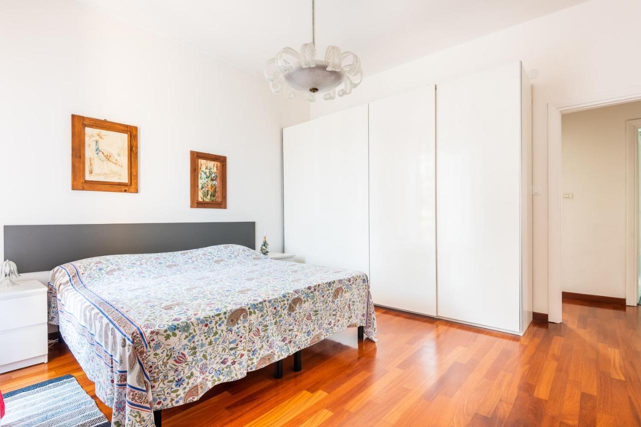 Arno River View Apartment Terraces, Free Parking フィレンツェ エクステリア 写真